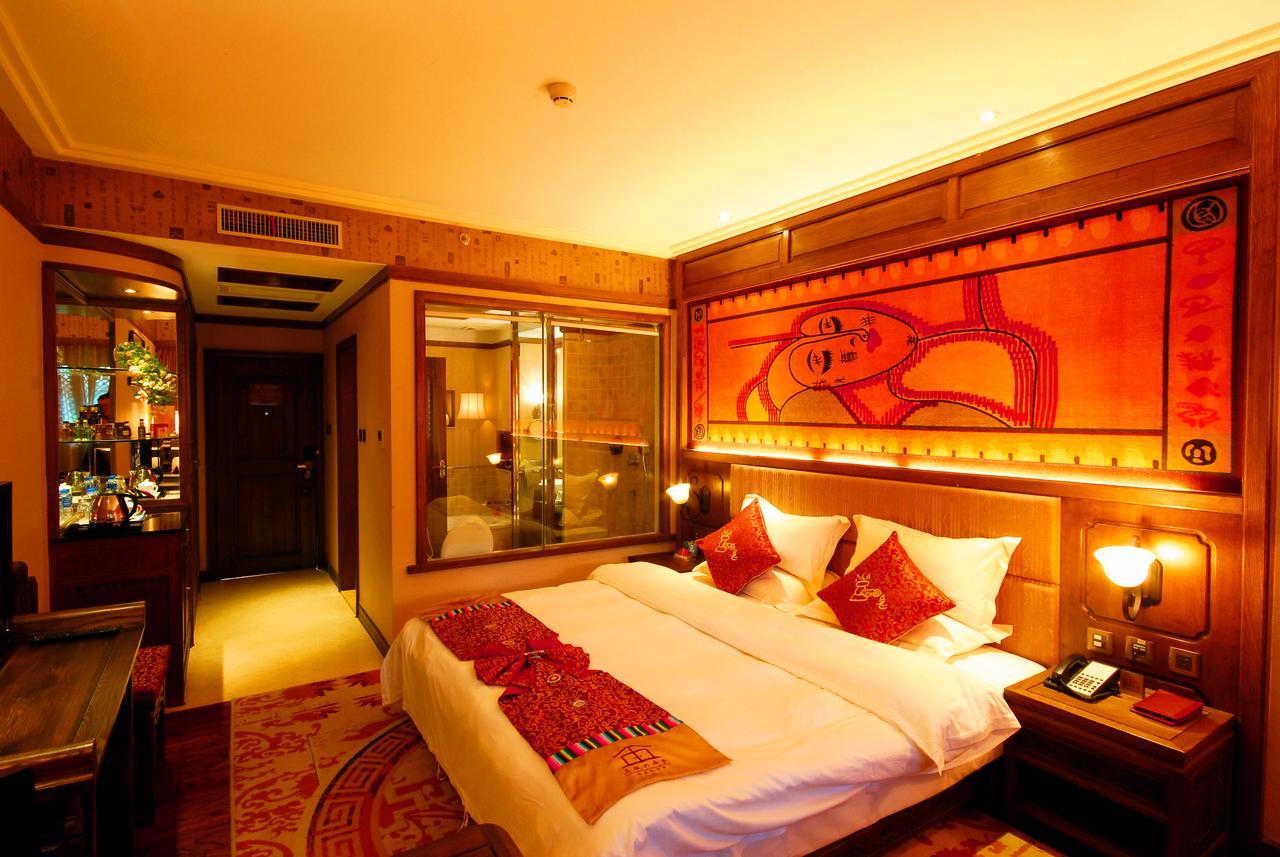 Lijiang Jinfu Hotel מראה חיצוני תמונה
